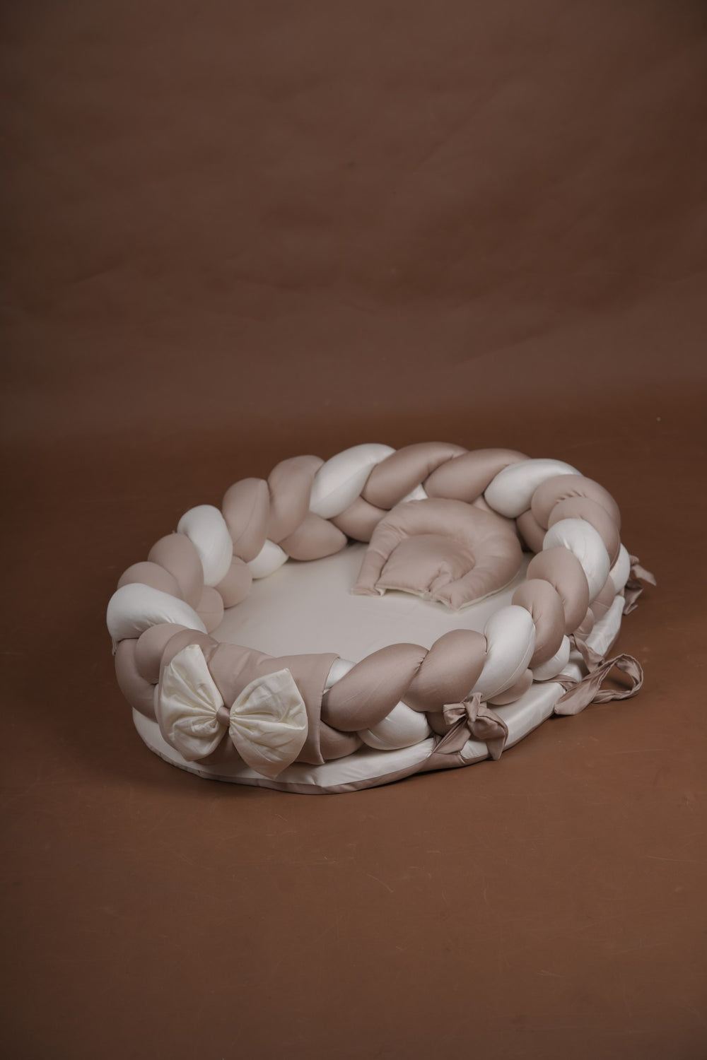 Braided Bed - Beige / White Braid