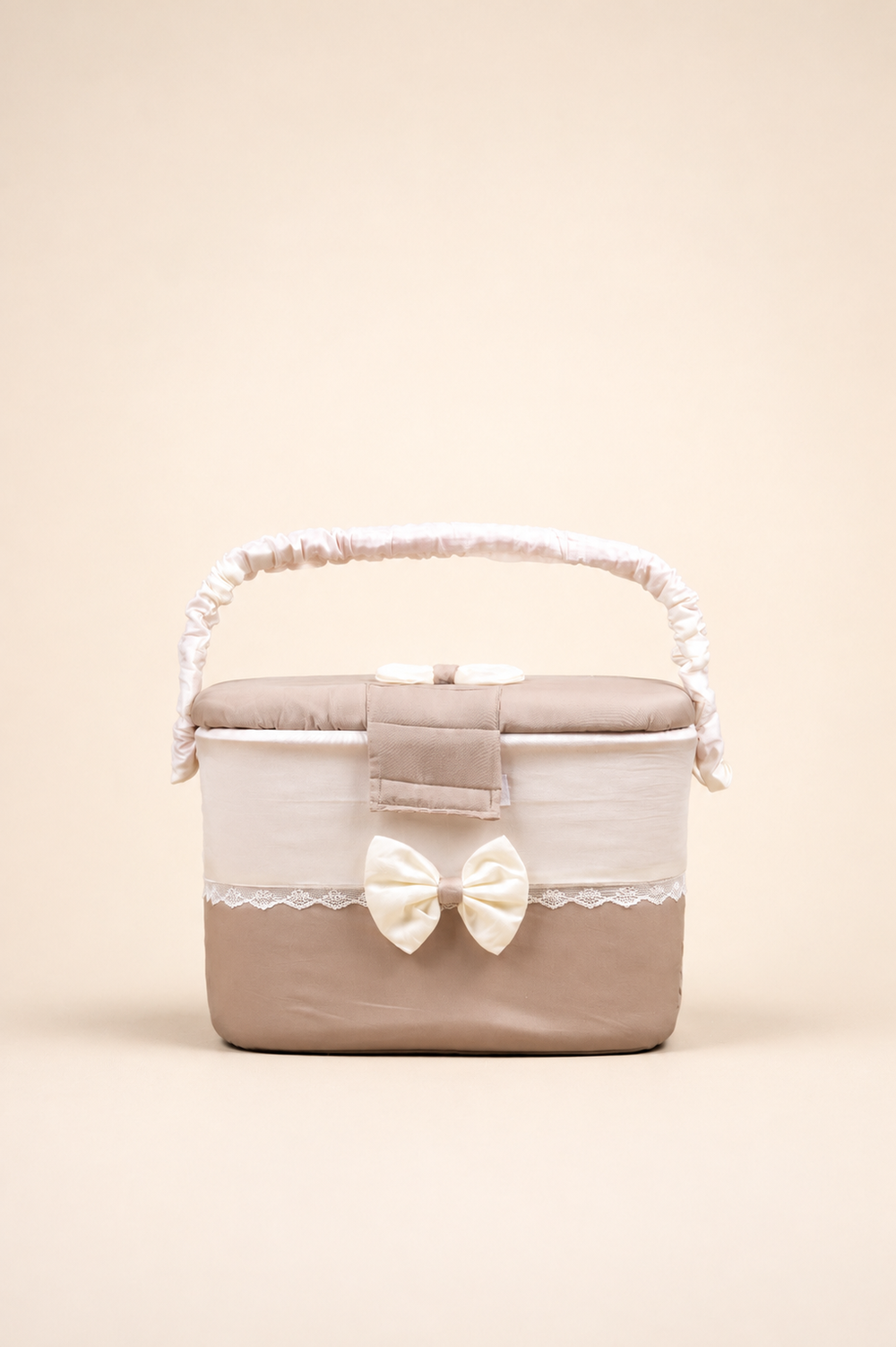 Medium Basket, beige cotton lining, front view