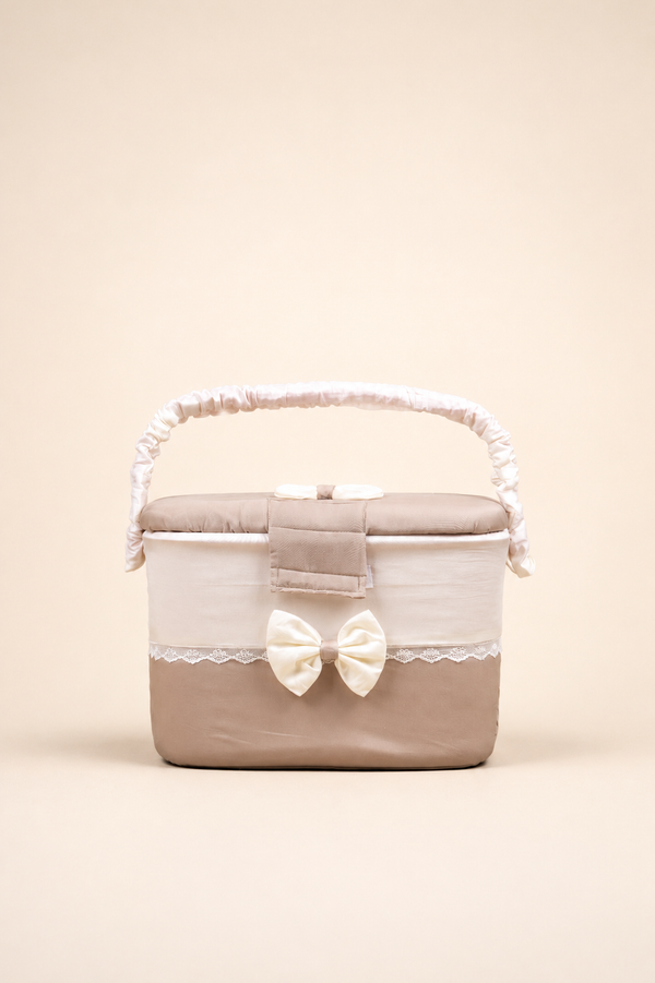 Medium Basket, beige cotton lining, front view