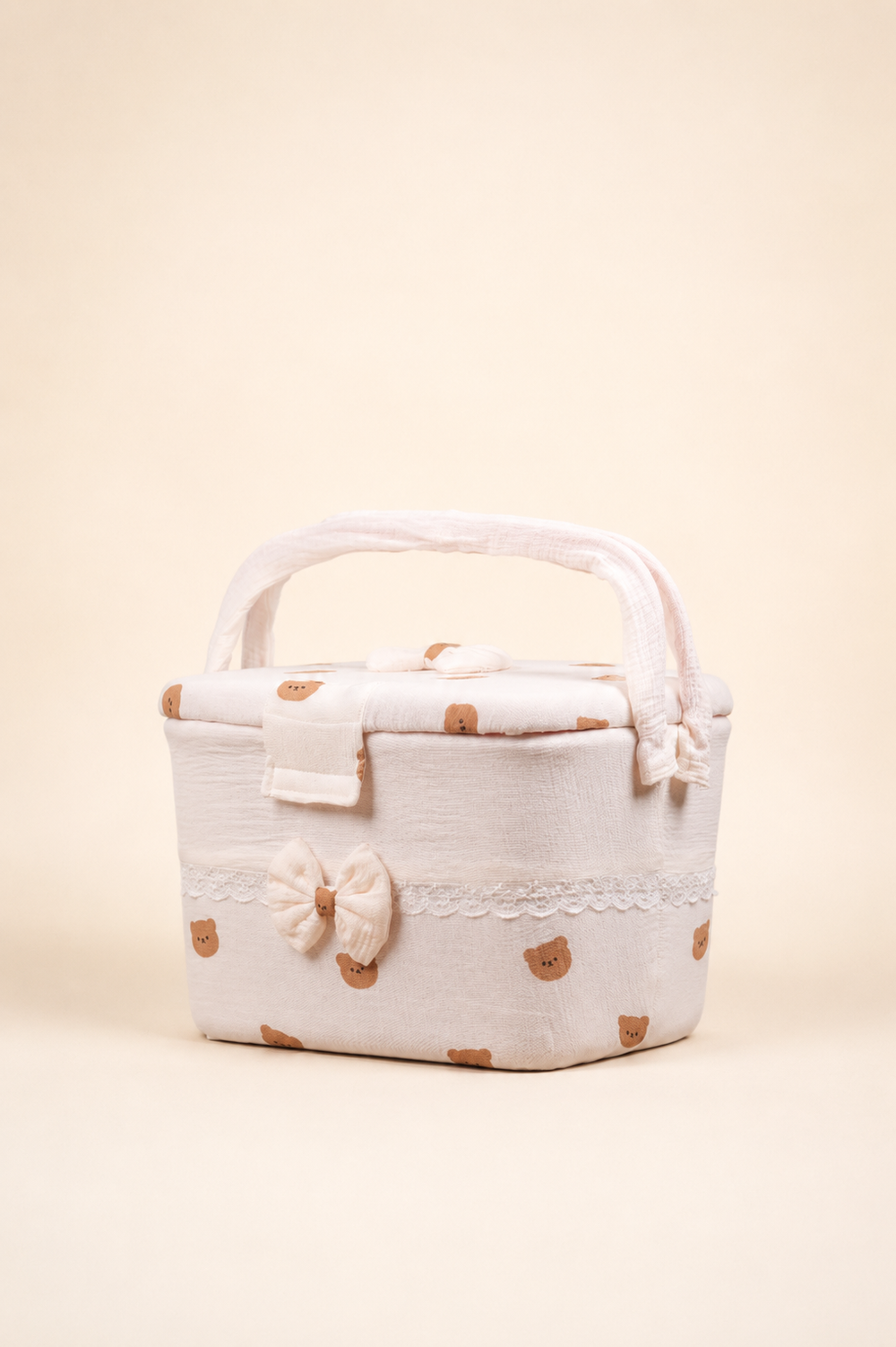 Medium Basket, muslin bear print lining, front view