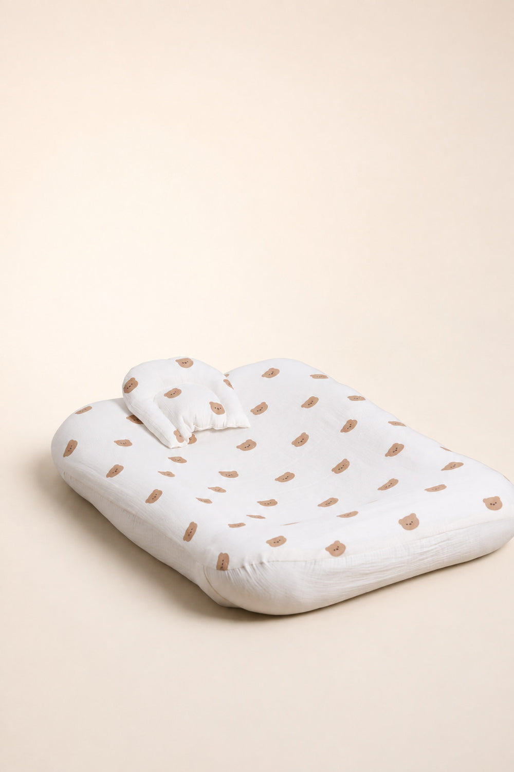 Newborn Bed – Muslin, full view